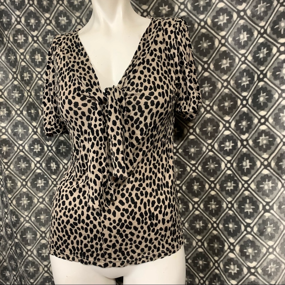 Banana Republic cheetah print tie-up collar top S - Picture 4 of 5